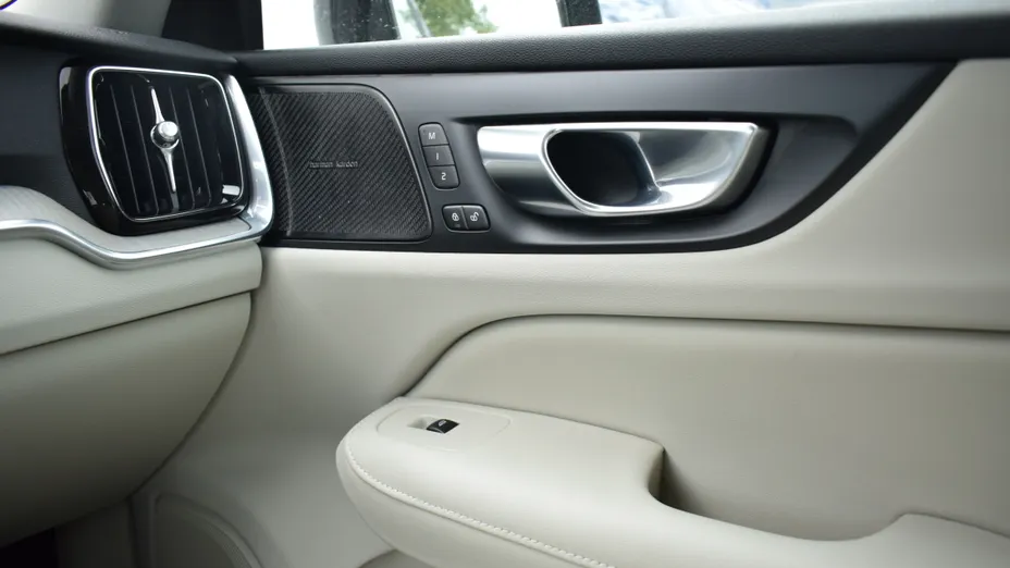 VOLVO S60 S60 B5 B AWD Ultimate Dark aut