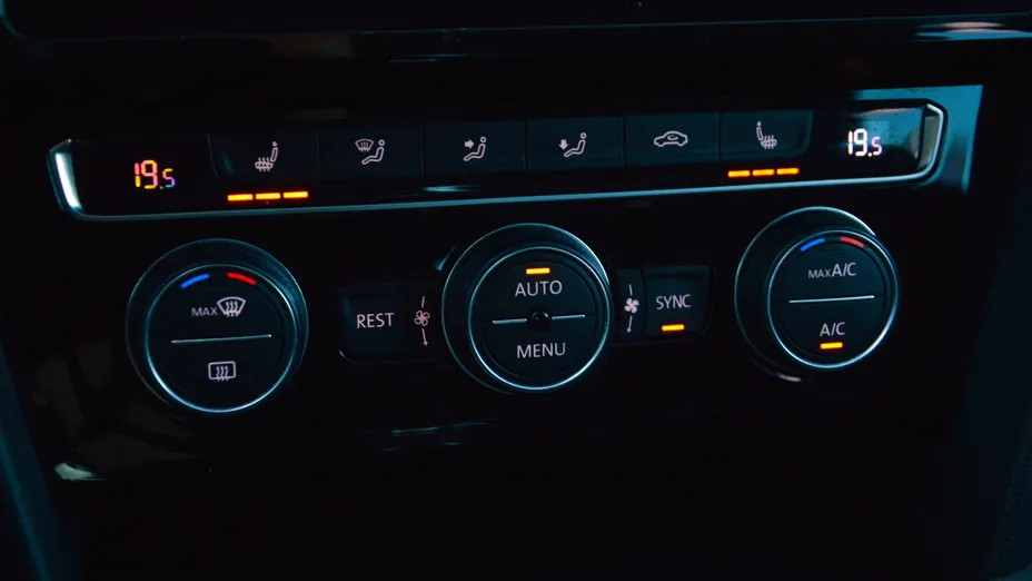 VOLKSWAGEN Arteon Arteon 2.0 TDI SCR Elegance DSG