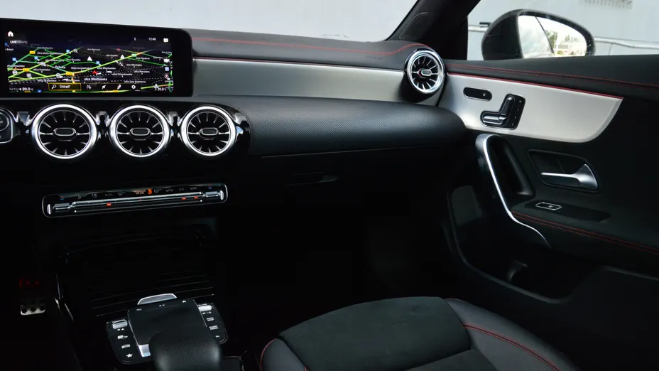 MERCEDES-BENZ CLA AMG CLA 35 4-Matic 7G-DCT