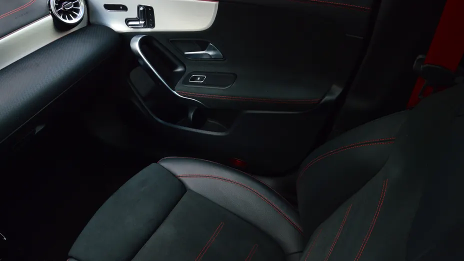 MERCEDES-BENZ CLA AMG CLA 35 4-Matic 7G-DCT