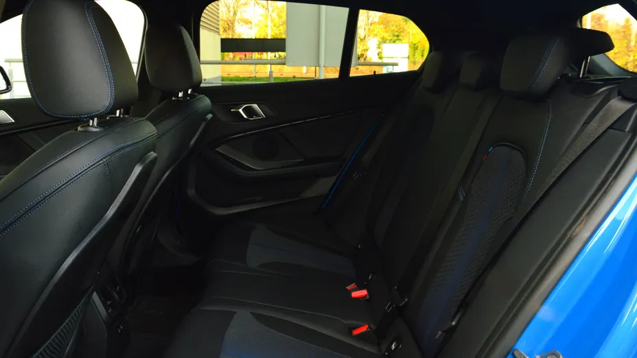 BMW Seria 1 120i M Sport sport-aut