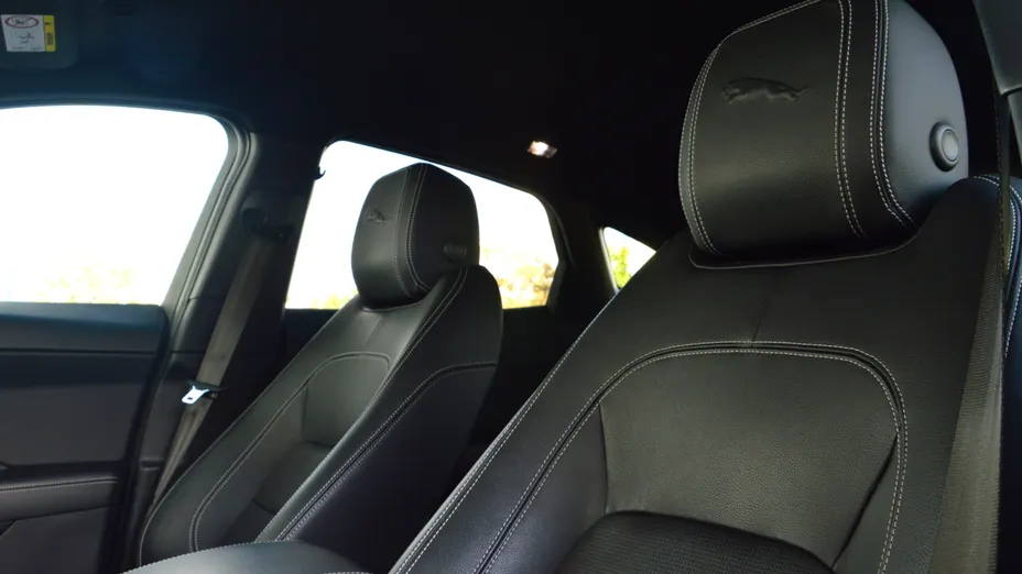 JAGUAR E-Pace E-Pace 2.0 i4D AWD R-Dynamic S aut