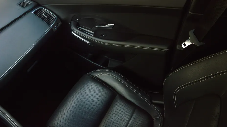JAGUAR E-Pace E-Pace 2.0 i4D AWD R-Dynamic S aut