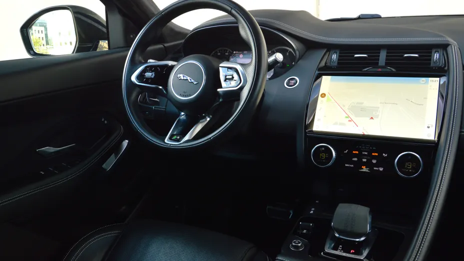 JAGUAR E-Pace E-Pace 2.0 i4D AWD R-Dynamic S aut
