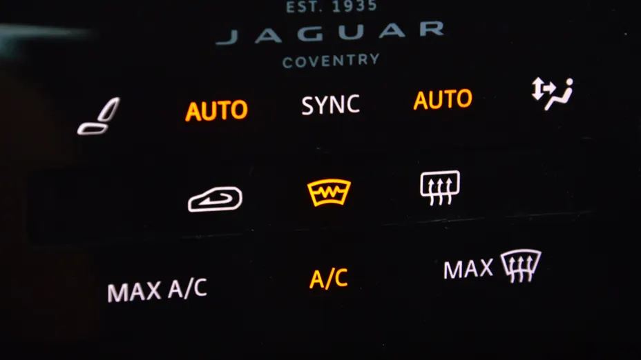 JAGUAR E-Pace E-Pace 2.0 i4D AWD R-Dynamic S aut