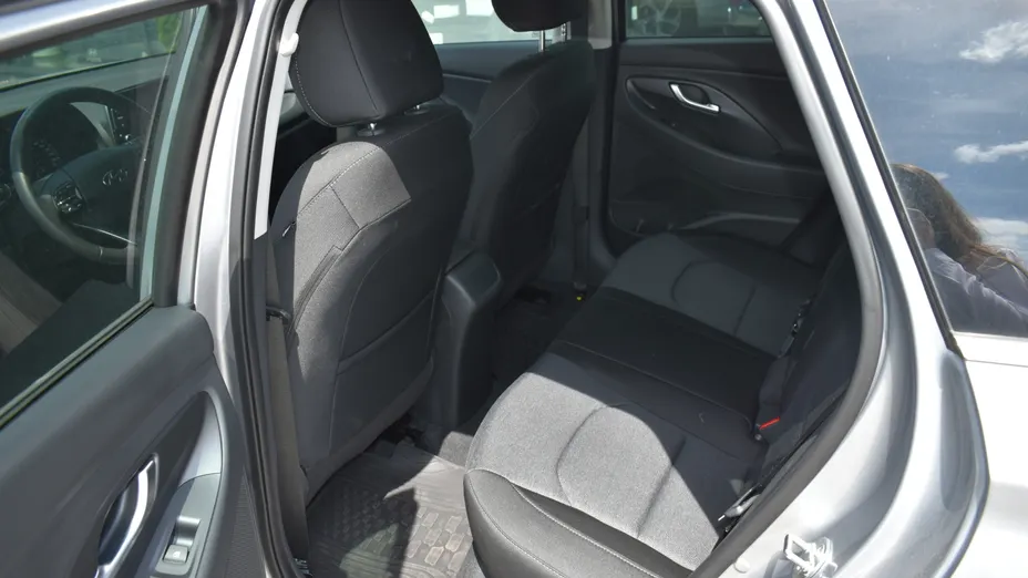 HYUNDAI i30 i30 1.5 T-GDI 48V Smart