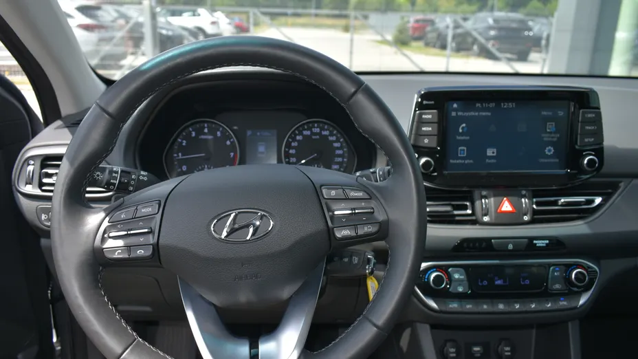 HYUNDAI i30 i30 1.5 T-GDI 48V Smart