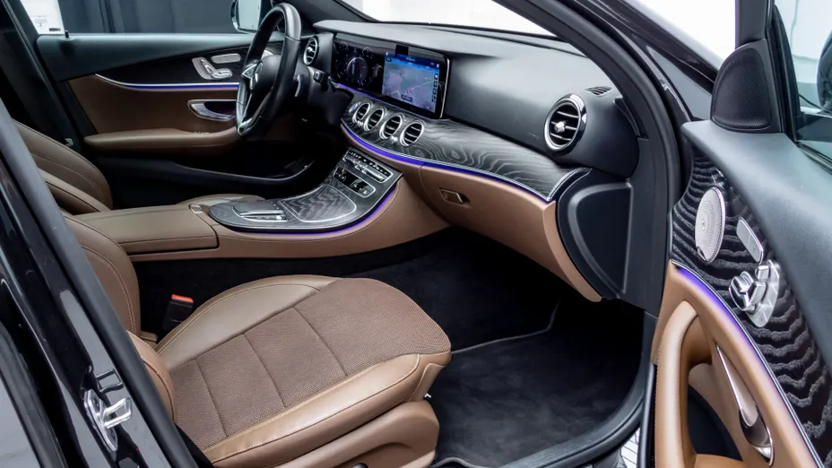 MERCEDES-BENZ E Klasa E 220 d 4-Matic All-Terrain Avantgarde