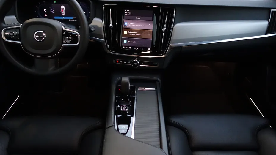 VOLVO V90 V90 CC B4 D AWD Plus aut