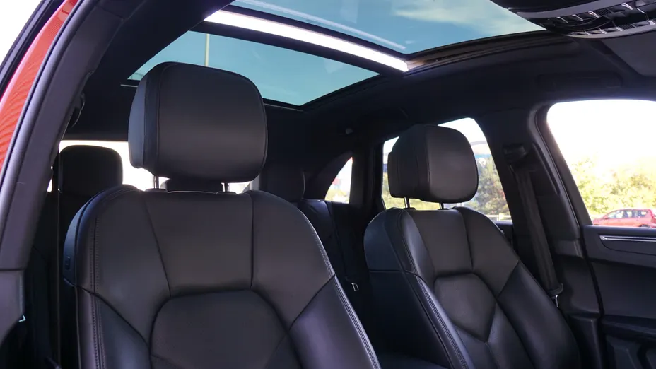 PORSCHE Macan Macan
