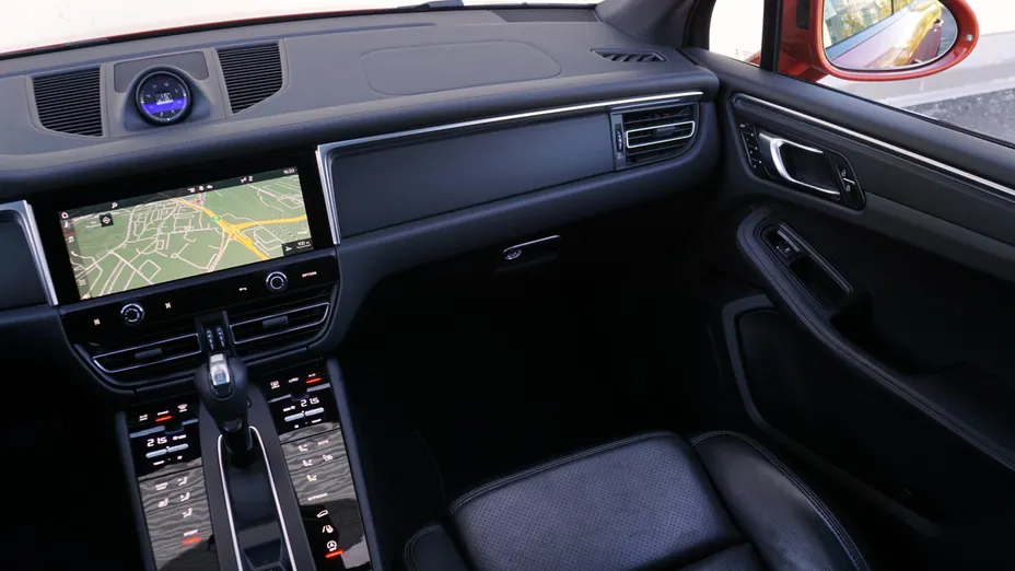 PORSCHE Macan Macan