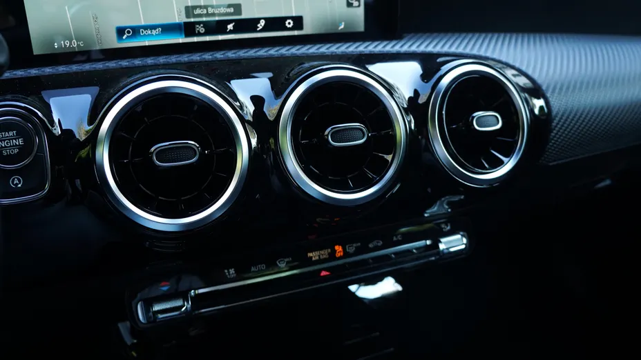 MERCEDES-BENZ A Klasa A 200 Style 7G-DCT