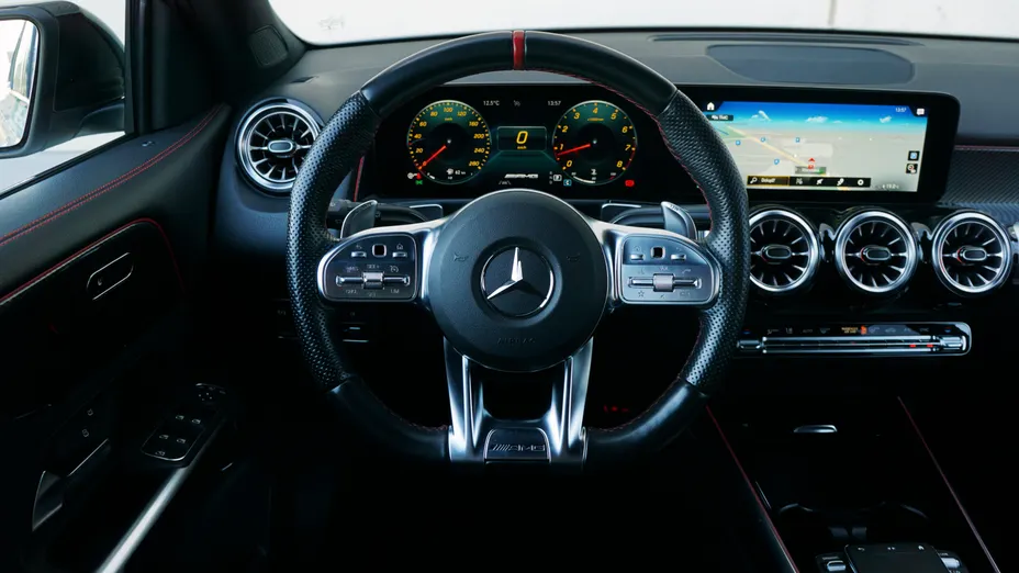 MERCEDES-BENZ GLB AMG GLB 35 4-Matic