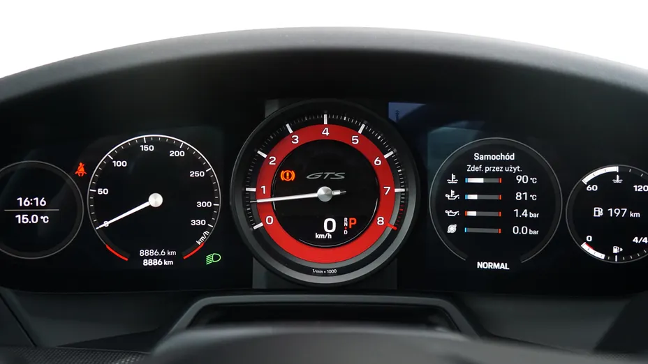 PORSCHE 911 911 Carrera 4 GTS