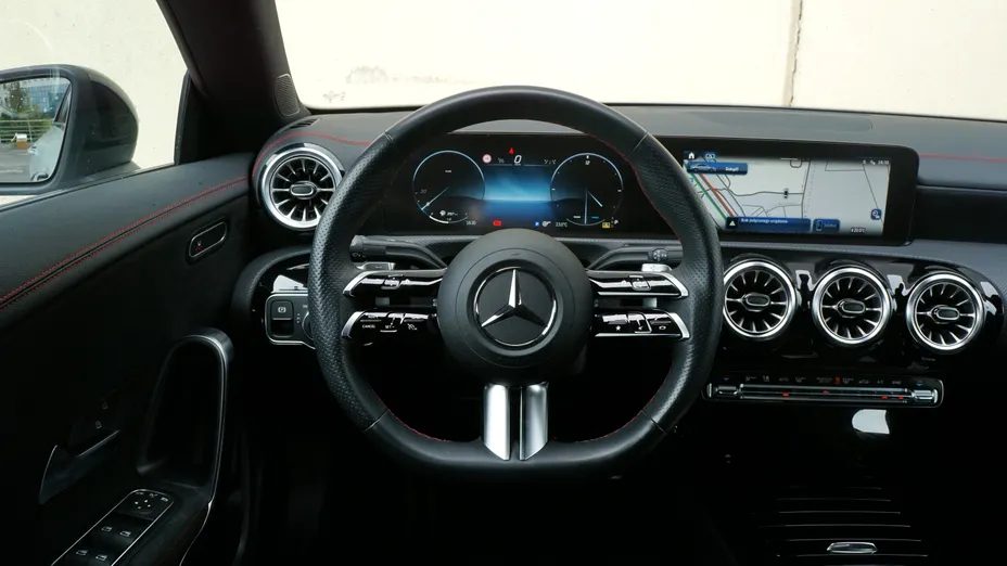 MERCEDES-BENZ CLA CLA 180 7G-DCT