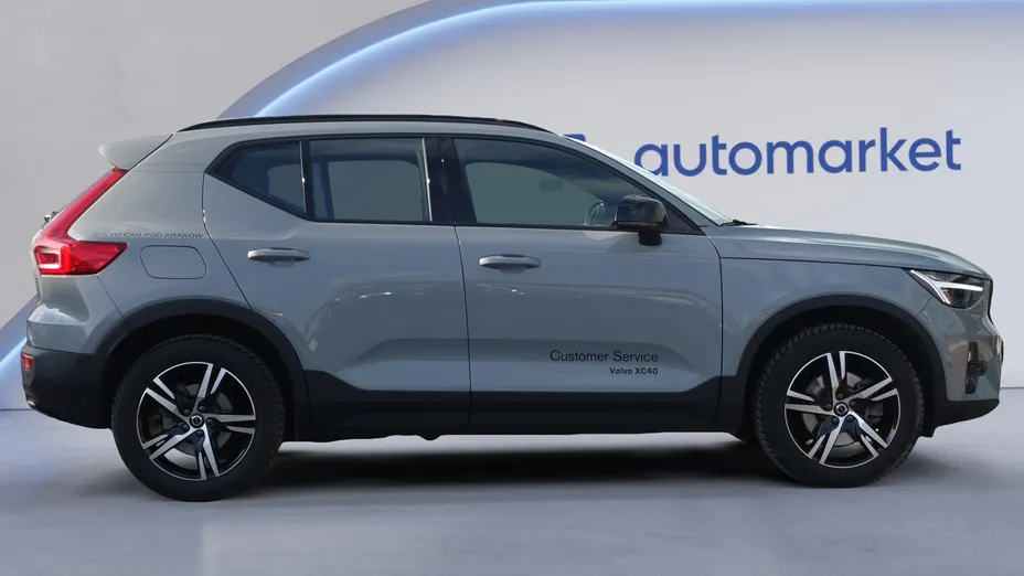 VOLVO XC40 XC40 B4 Plus Dark aut