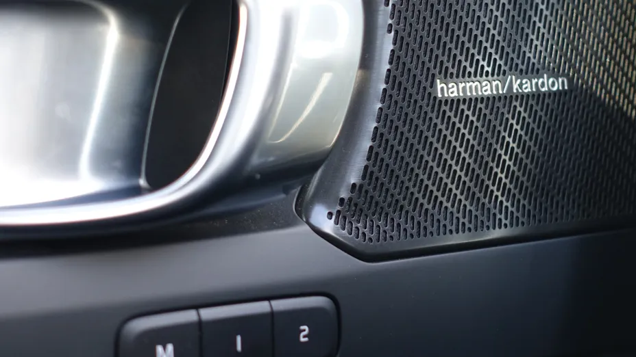 VOLVO XC40 XC40 B4 Plus Dark aut