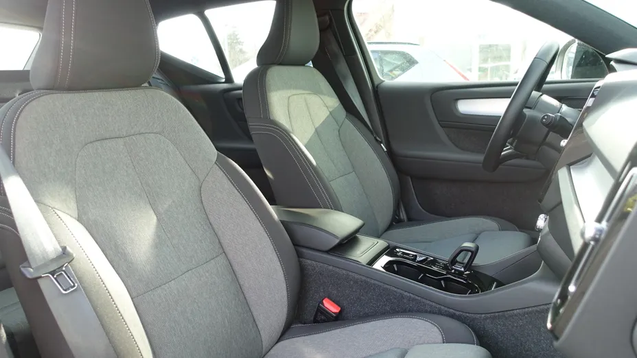 VOLVO XC40 XC40 B4 Plus Dark aut