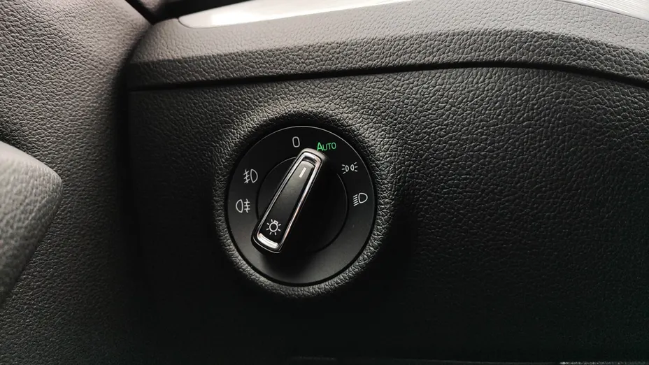 SKODA Superb Superb 2.0 TDI SCR Ambition DSG