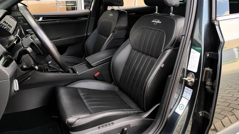 SKODA Superb Superb 2.0 TDI SCR L&K DSG