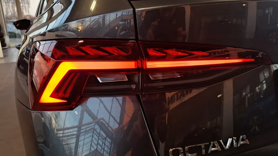 SKODA Octavia Octavia 2.0 TDI Ambition DSG