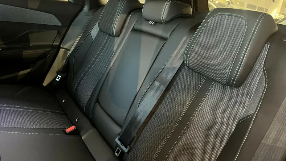 PEUGEOT 308 308 1.2 mHEV Style S&S e-DCS6 Nowy