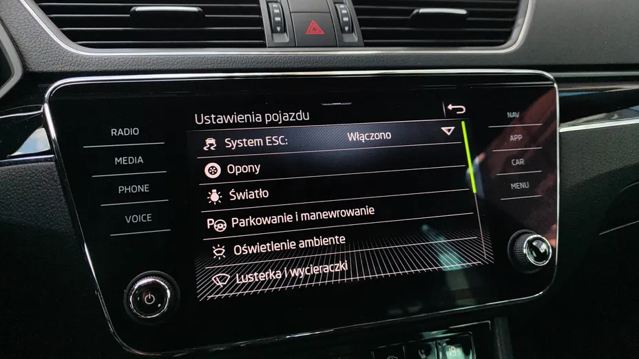 SKODA Superb Superb 2.0 TDI SCR L&K DSG