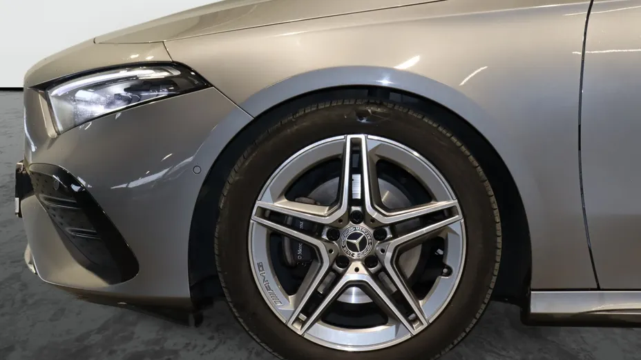 MERCEDES-BENZ A Klasa A 200 AMG Line 7G-DCT