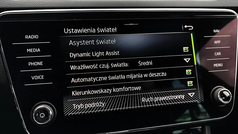 SKODA Superb Superb 2.0 TDI SCR Style DSG