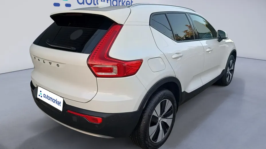 VOLVO XC40 XC40 T3 Momentum