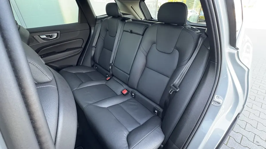 VOLVO XC60 XC60 T6 Plug-In Hybrid AWD Plus Bright aut