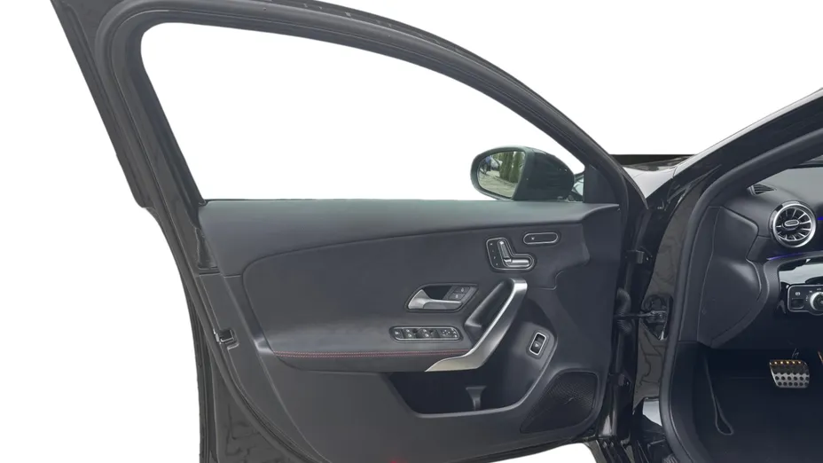 MERCEDES-BENZ A Klasa A 220 4-Matic AMG Line 8G-DCT