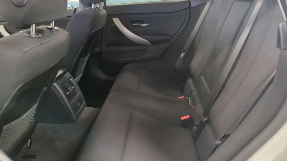 BMW Seria 4 420i GPF xDrive Advantage aut