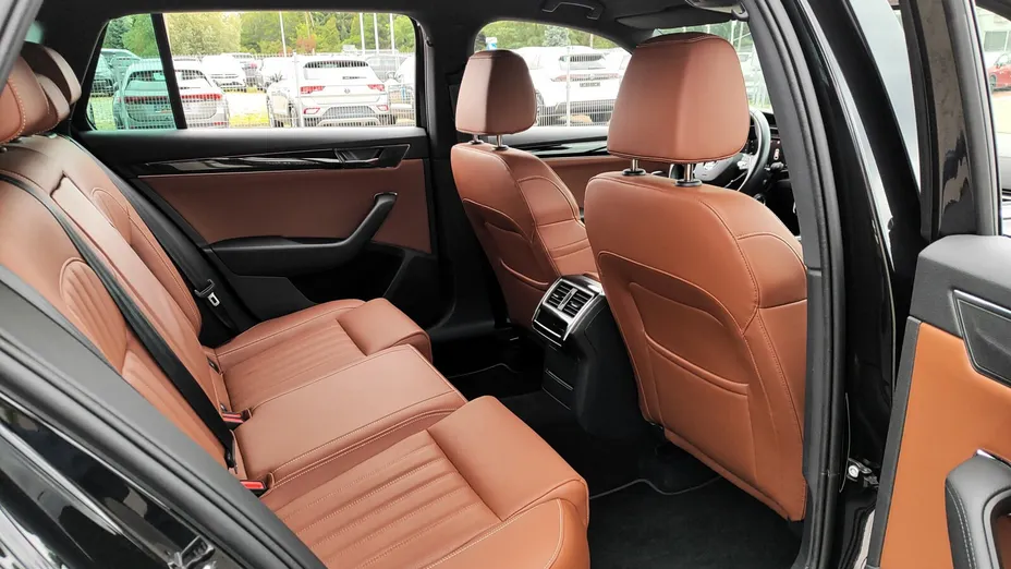 SKODA Superb Superb 2.0 TDI SCR L&K DSG