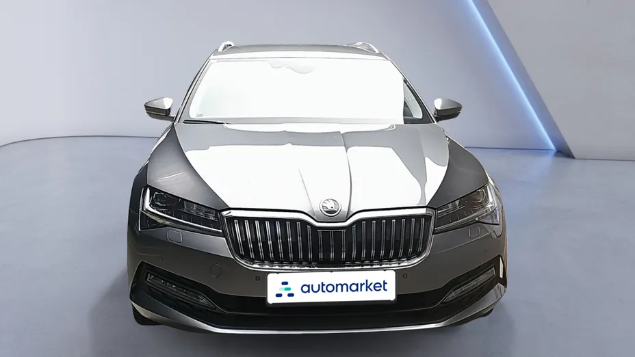 SKODA Superb Superb 2.0 TDI SCR Ambition