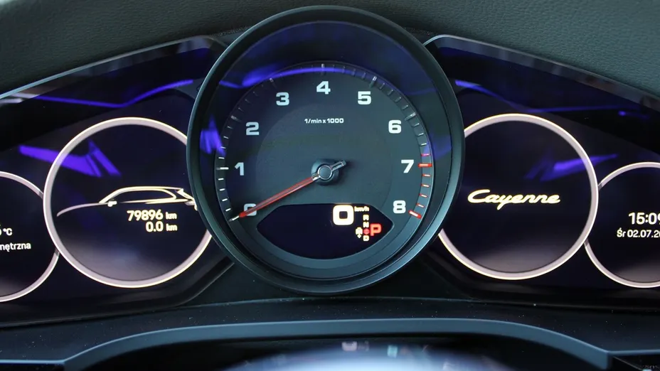 PORSCHE Cayenne Cayenne Platinum Edition