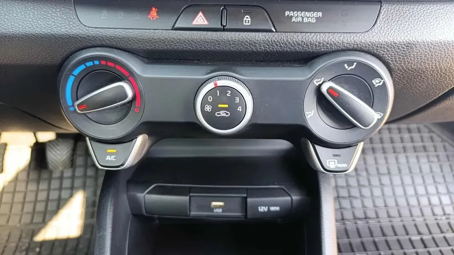 KIA Stonic Stonic 1.2 M