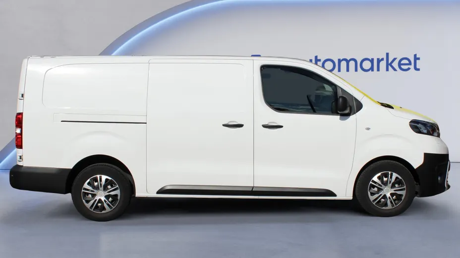 TOYOTA Proace Proace 2.0 D-4D Medium 3,1t Active