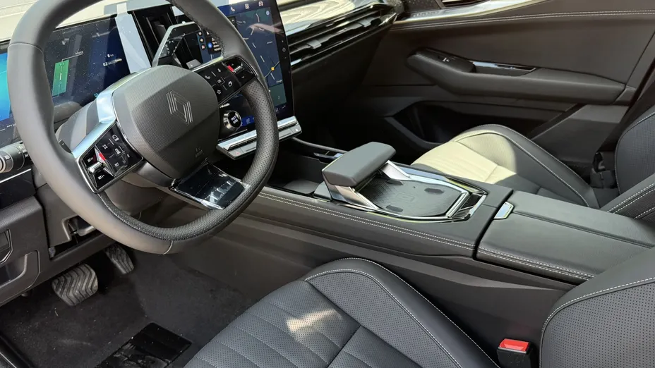 RENAULT Espace Espace 1.2 E-Tech Full Hybrid 200 Iconic MMT 5os. Nowy