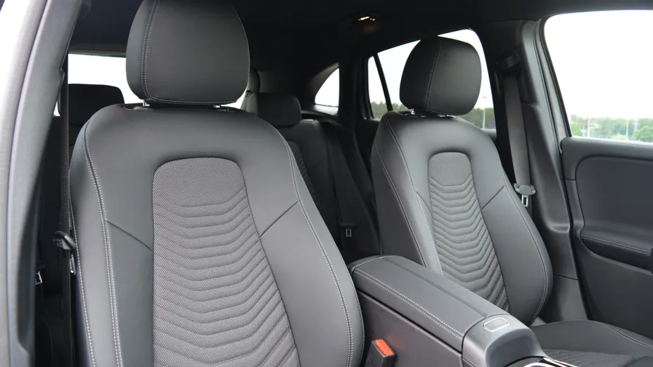 MERCEDES-BENZ GLA GLA 200