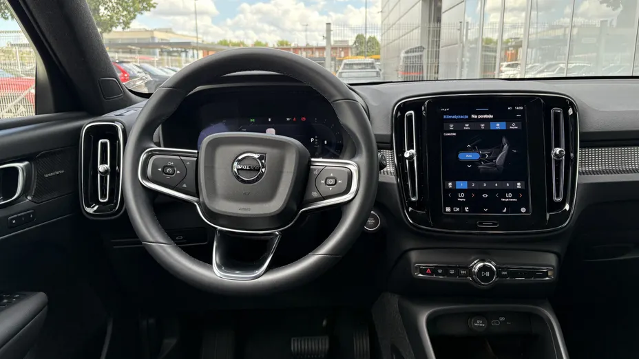 VOLVO XC40 XC40 B3 Plus Dark aut
