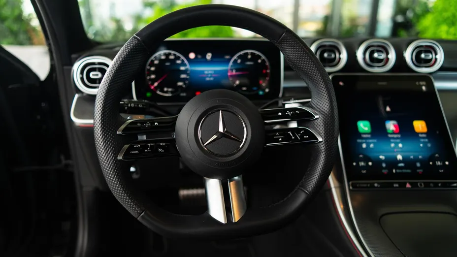 MERCEDES-BENZ C Klasa C 220 d mHEV 4-Matic AMG