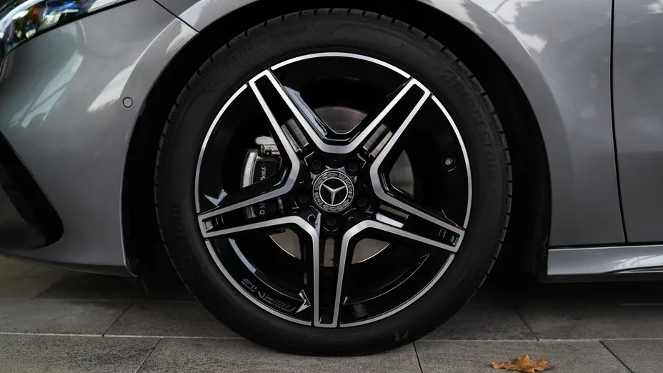 MERCEDES-BENZ A Klasa A 200 AMG Line 7G-DCT