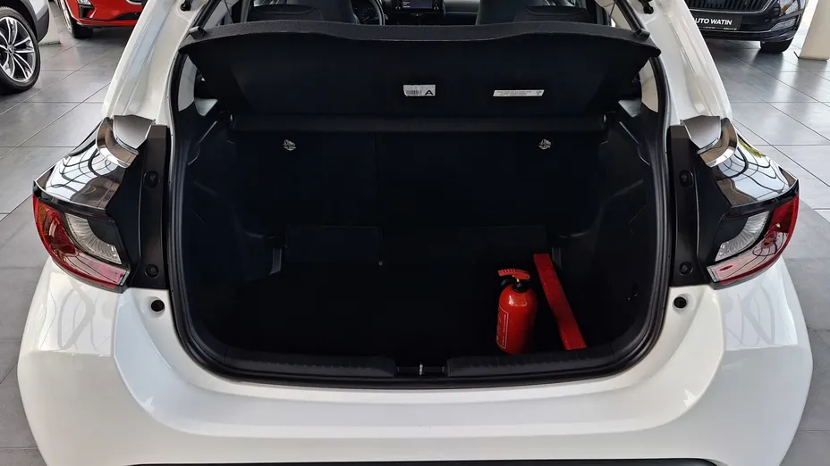 TOYOTA Yaris Yaris 1.5 Comfort