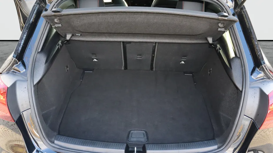 MERCEDES-BENZ A Klasa A 200 AMG Line 7G-DCT