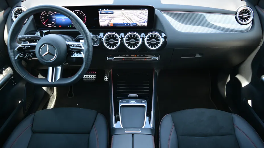 MERCEDES-BENZ GLA GLA 200 mHEV AMG Line 7G-DCT