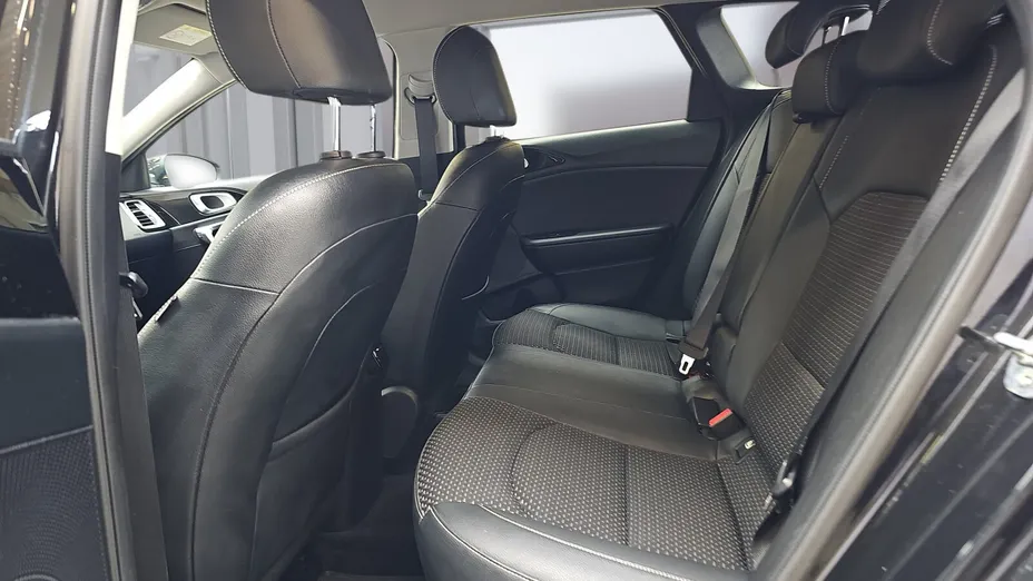 KIA Cee'd Ceed 1.6 CRDi SCR L DCT