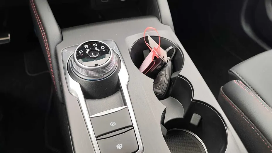 FORD Kuga Kuga 2.5P PHEV FWD ST-Line X eCVT Nowy