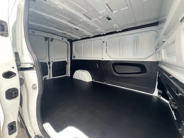 RENAULT Trafic Trafic 2.0 dCi L2H1 HD Extra (bryg.) Nowy