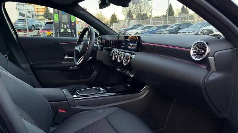 MERCEDES-BENZ A Klasa A 200 7G-DCT